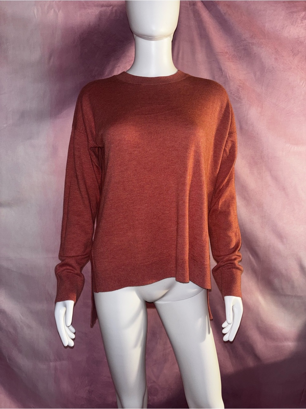 Lou & Grey Lightweight Crewneck Sweater in Rust